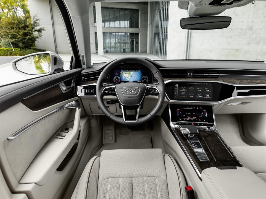 Торпедо Audi A6L 55 TFSI Quattro (C8) 2019 года  (CN) (фото 32 из 41)